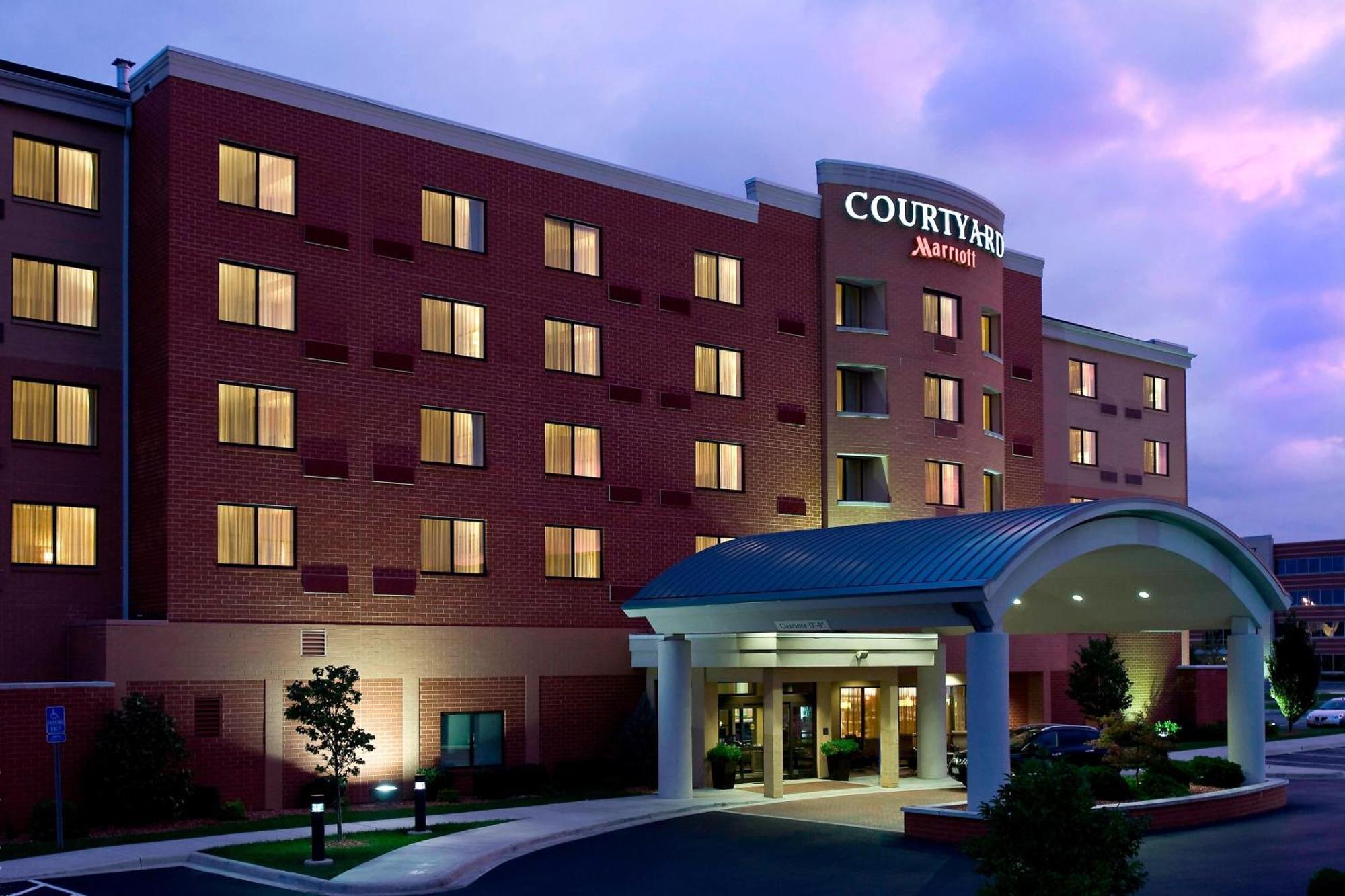 Courtyard Cincinnati North At Union Centre West Chester Exterior foto
